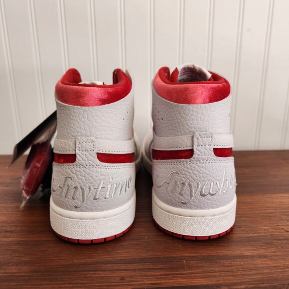 Air Jordan 1 Size 8 Zoom Comfort 2 High Valentine's Day New - Picture 5 of 13